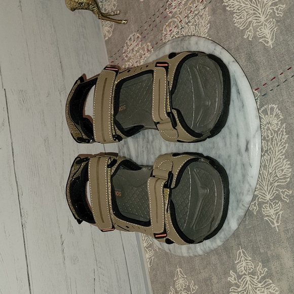 NIB | Sonoma Bradley Sandals | 10 - Picture 4 of 11